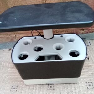 Hydroponic Indoor Garden System - Black and White